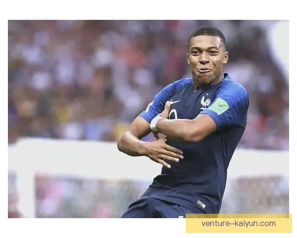 姆巴佩15岁创职业首球历史，展现未来巨星潜力来潜力